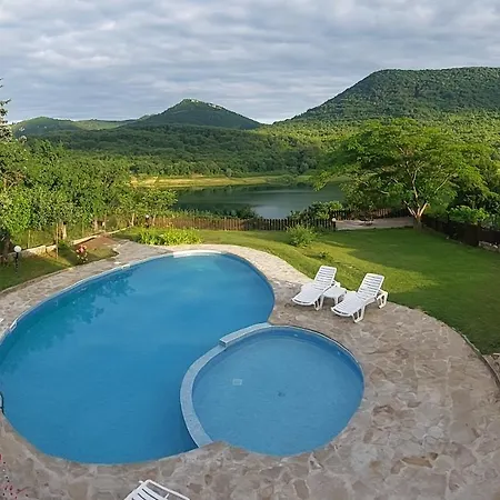 сънтовец - на брега на язовир цонево Holiday home Asparukhovo (Dalgopol)